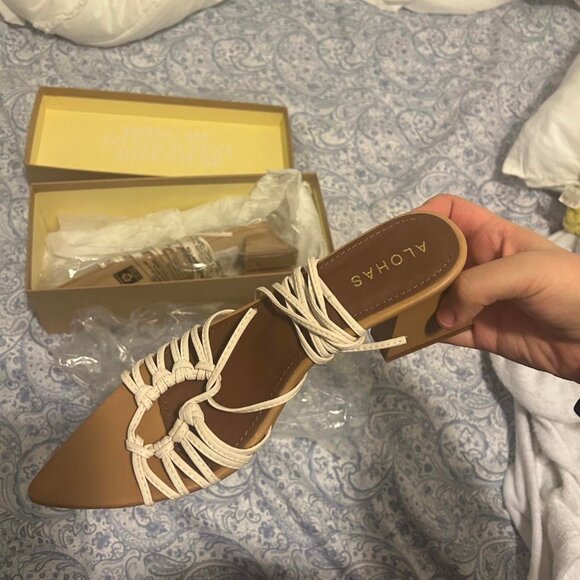 Alohas Mirage Sandals - Picture 4 of 6